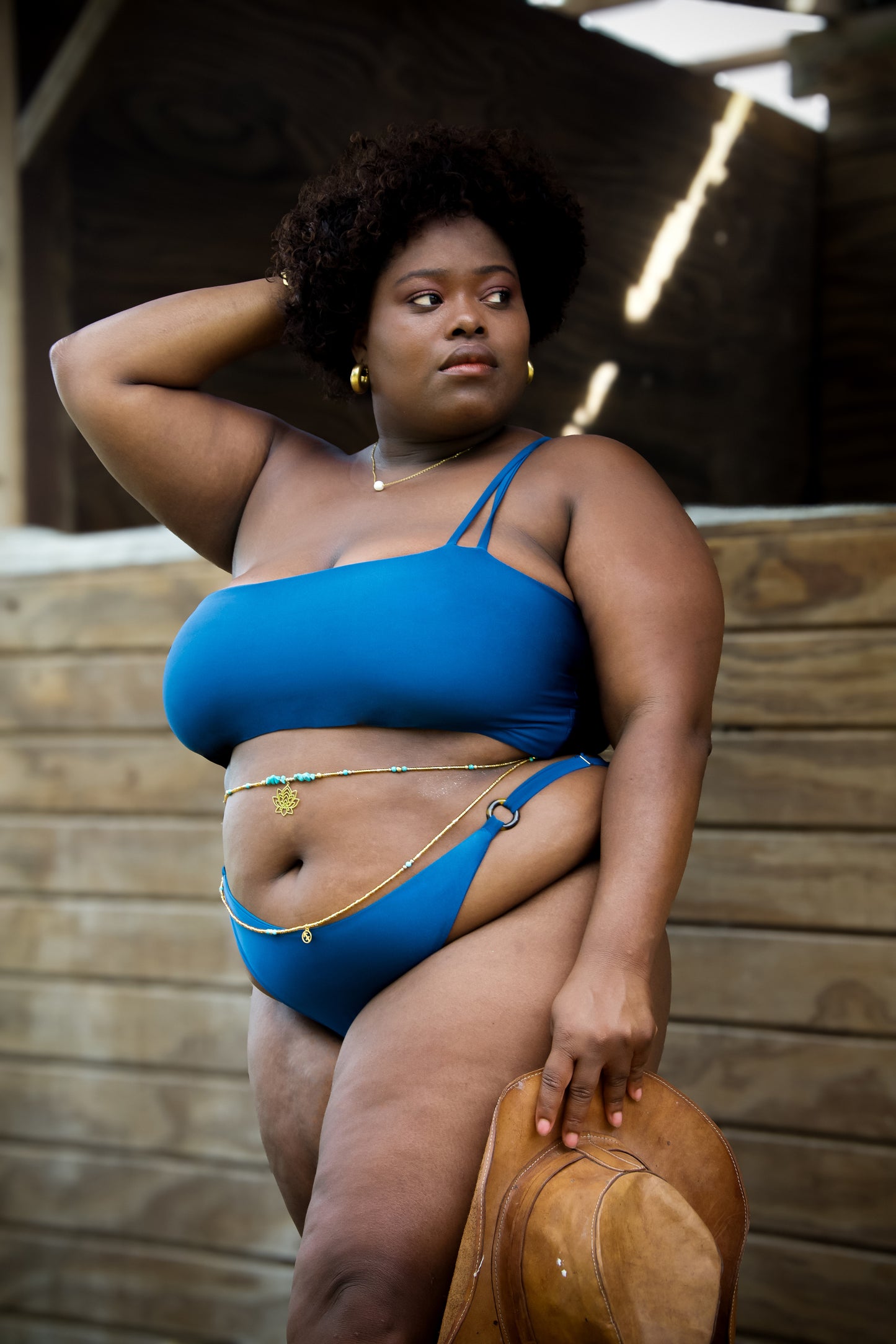 Explorer top bandeau asymétrique